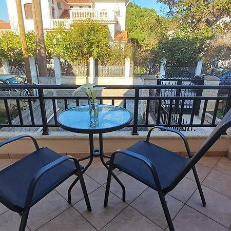 Studio Apartments Eirini Pyrgi Thermis Екстериор снимка
