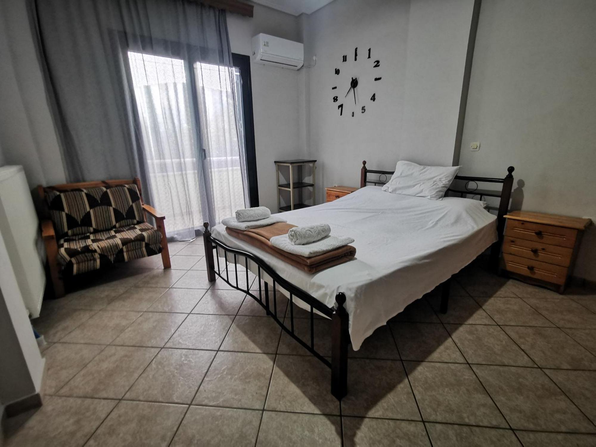Studio Apartments Eirini Pyrgi Thermis Екстериор снимка